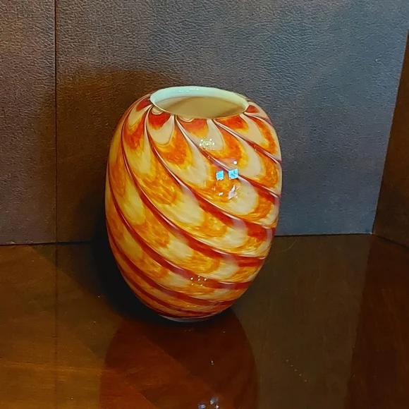 Rare Murano Swirl Art VaseHand-Blown Red & GoldDouble Cased White Inside